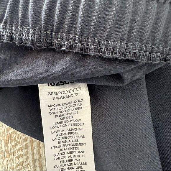 Tilley - Navy Trek Jogger (Size: Small) - Picture 11 of 11